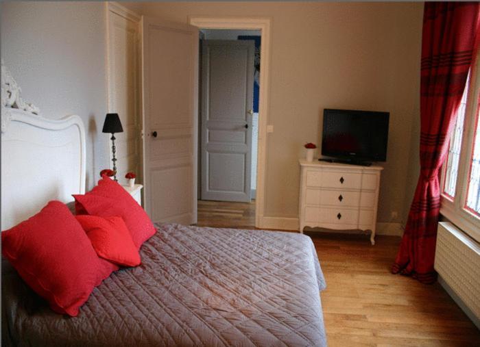 La Demeure De Laclais Bed & Breakfast Le Mans Room photo